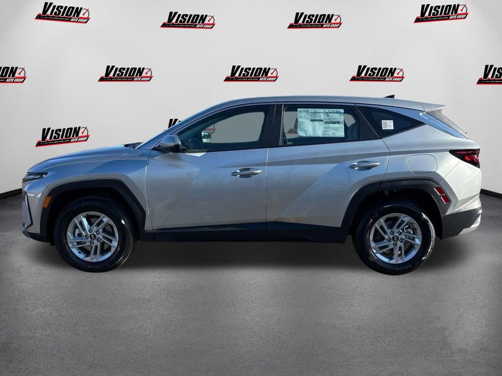 New 2026 Hyundai Tucson SE image 8