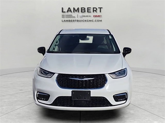 Used 2024 Chrysler Pacifica Select image 8