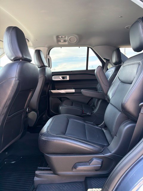 Used 2021 Ford Explorer Limited w/ Hybrid Equipment Group 310A RWD image 10