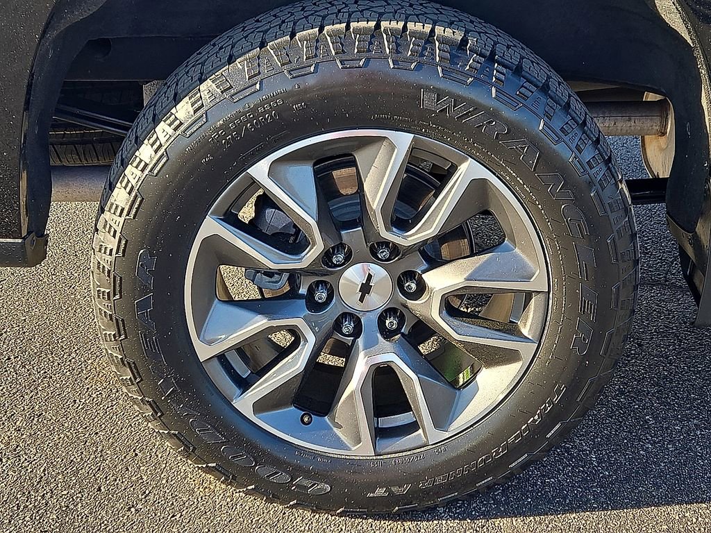 Used 2023 Chevrolet Silverado 1500 RST AWD/4WD image 7