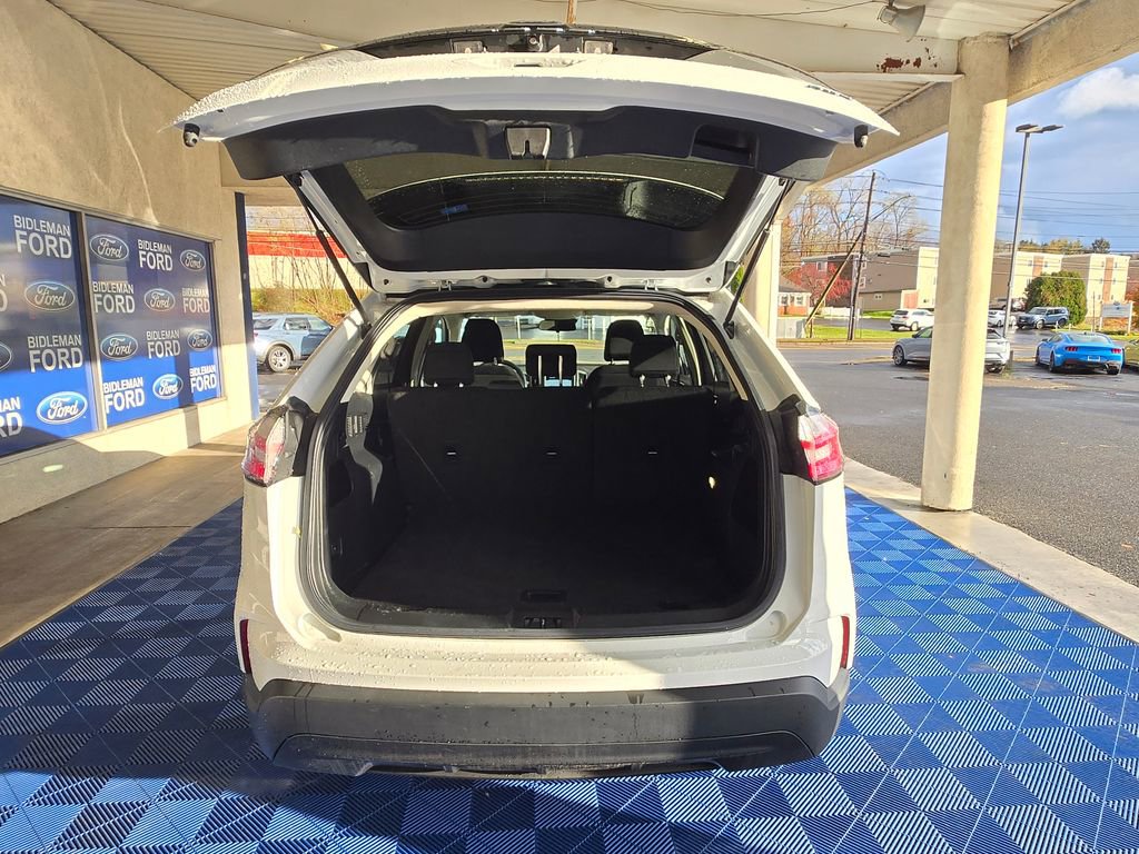 Used 2022 Ford Edge SE image 7
