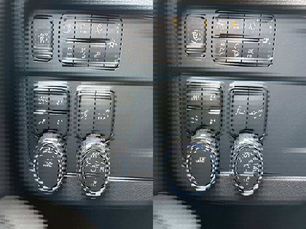 New 2026 Chevrolet Suburban Z71 w/ Comfort Package image 22