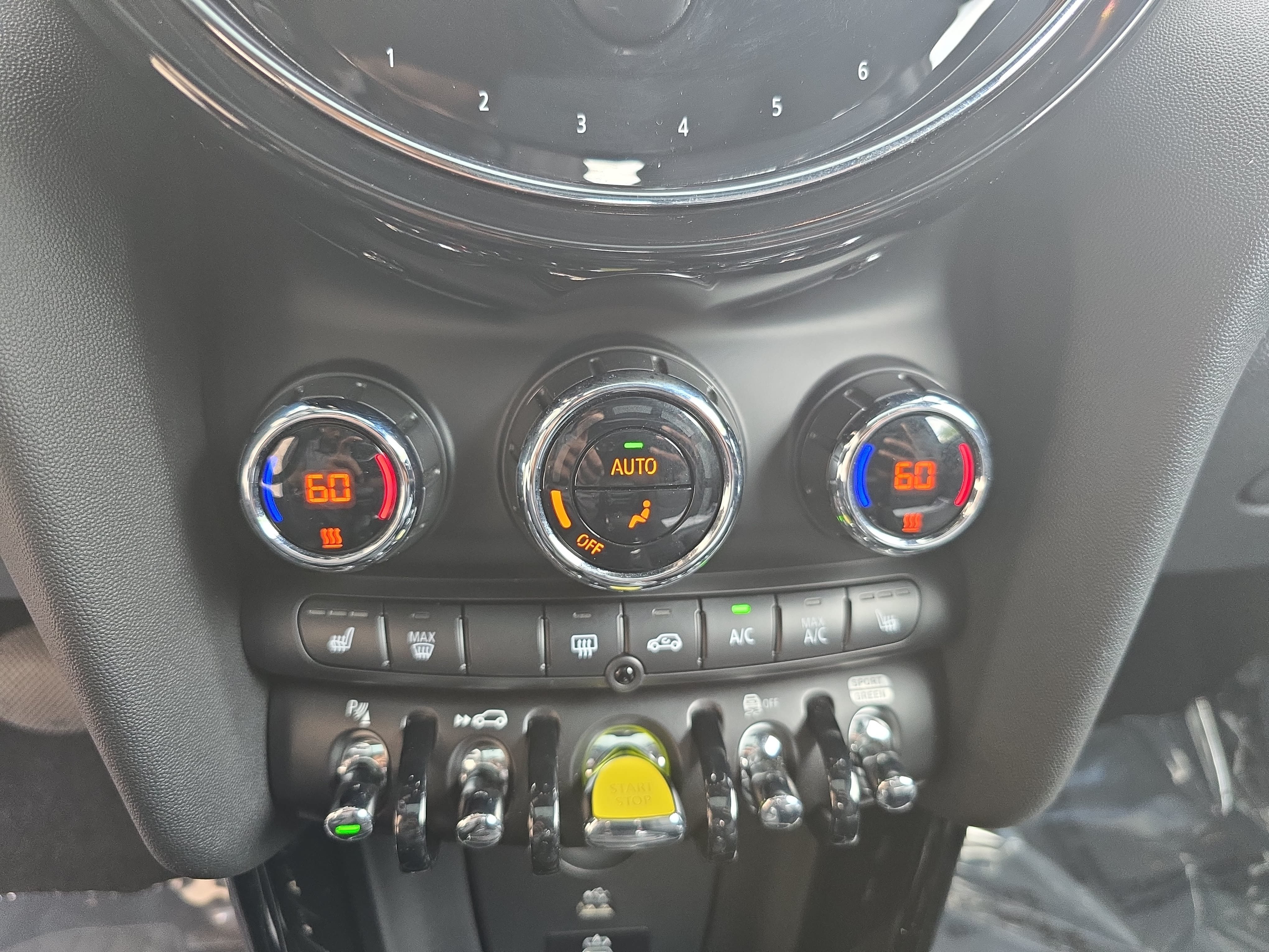 Used 2023 MINI Cooper SE FWD image 23