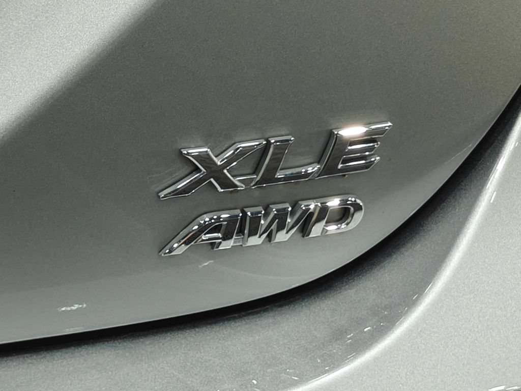 Used 2021 Toyota Camry XLE AWD/4WD image 48