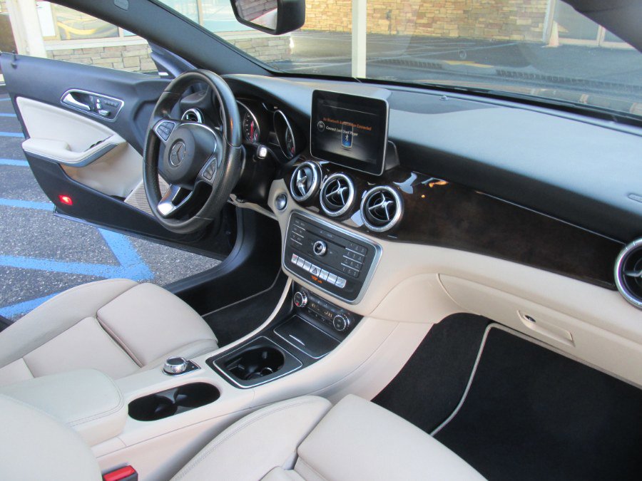 Used 2017 Mercedes-Benz CLA 250 4MATIC image 49