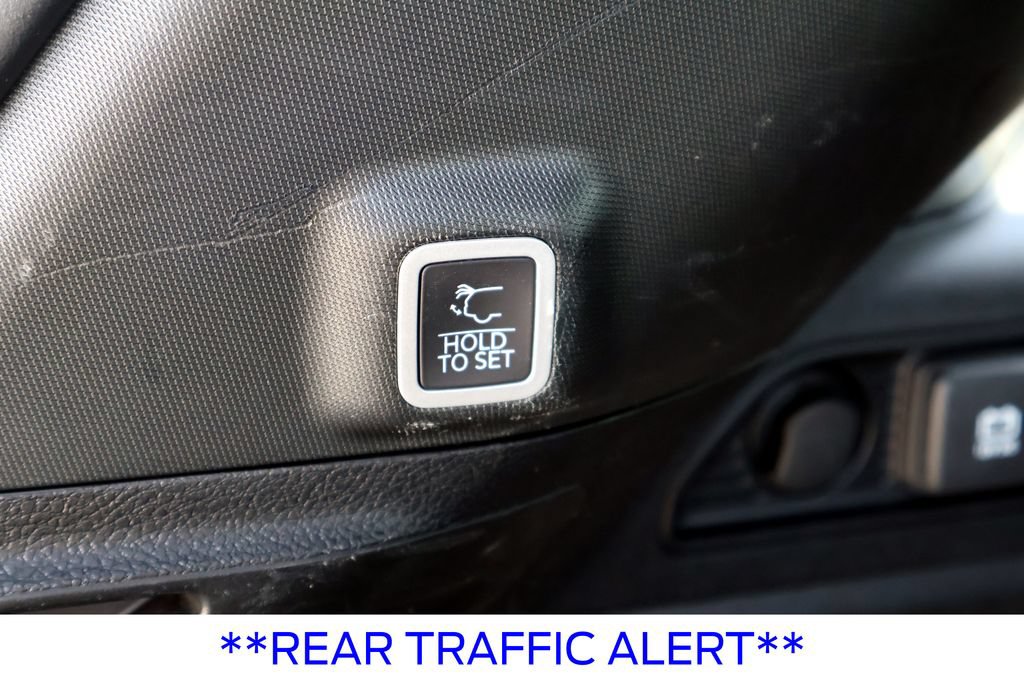 Used 2024 Jeep Grand Cherokee Altitude RWD image 27