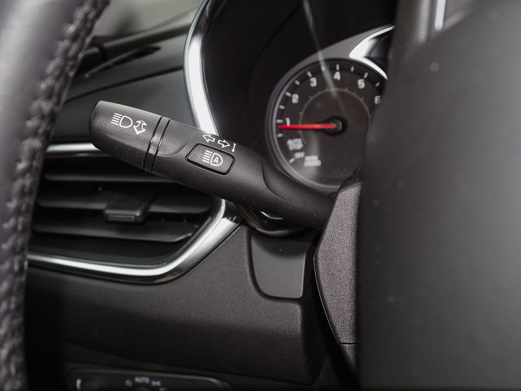 Used 2022 Chevrolet Equinox LT image 30