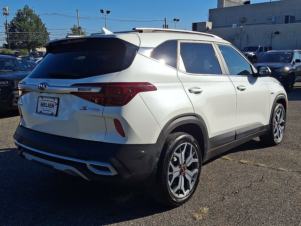 Used 2021 Kia Seltos S AWD/4WD image 31