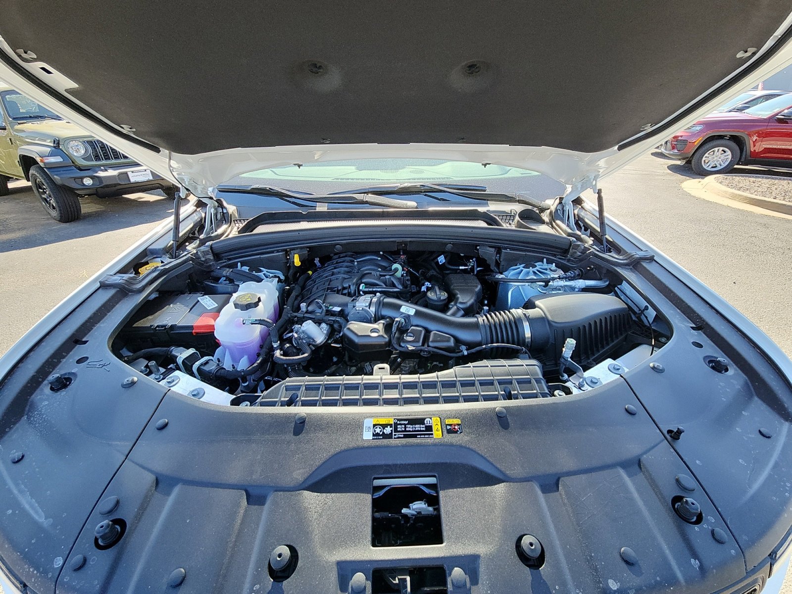 New 2025 Jeep Grand Cherokee Altitude image 21