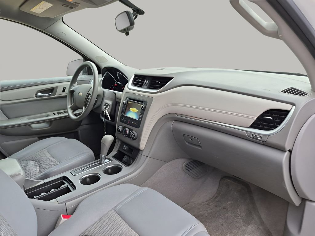 Used 2015 Chevrolet Traverse LS FWD image 14