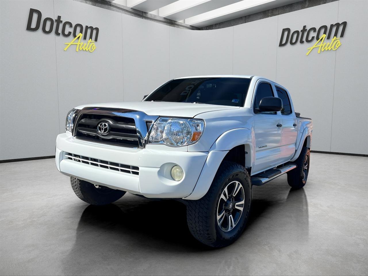 Used 2006 Toyota Tacoma PreRunner RWD image 1
