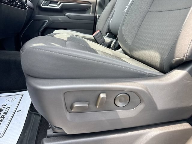 Used 2025 Chevrolet Silverado 2500 LT w/ Convenience Package AWD/4WD image 12
