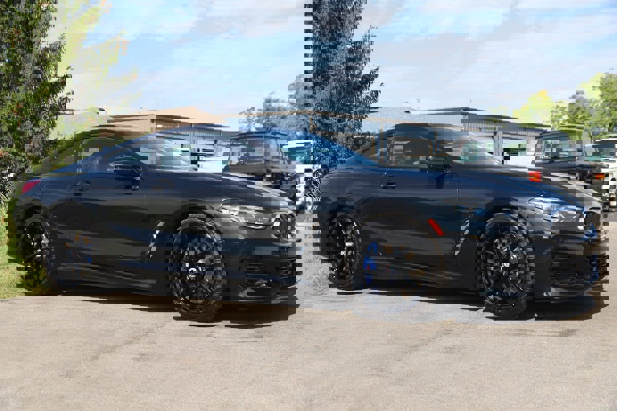 Used 2023 BMW M850i xDrive Coupe image 2