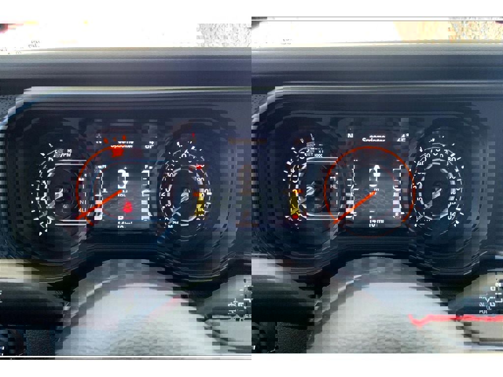 Used 2024 Jeep Wrangler Unlimited Rubicon w/ Technology Group image 21