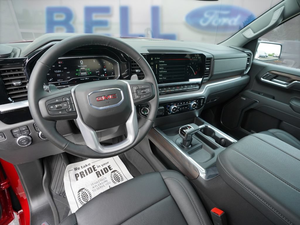Used 2025 GMC Sierra 1500 SLT w/ SLT Premium Plus Package AWD/4WD image 11