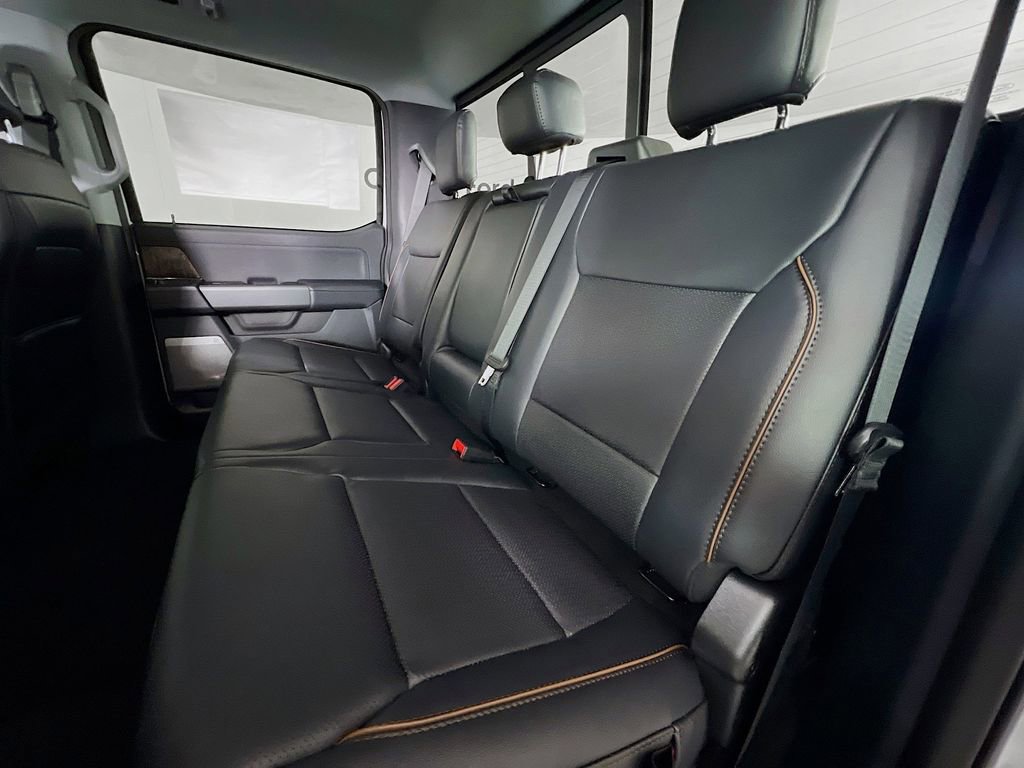 New 2026 Ford F250 Lariat w/ Lariat Premium Package image 28