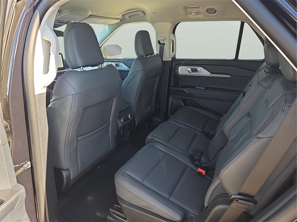 New 2026 Ford Explorer Active image 10