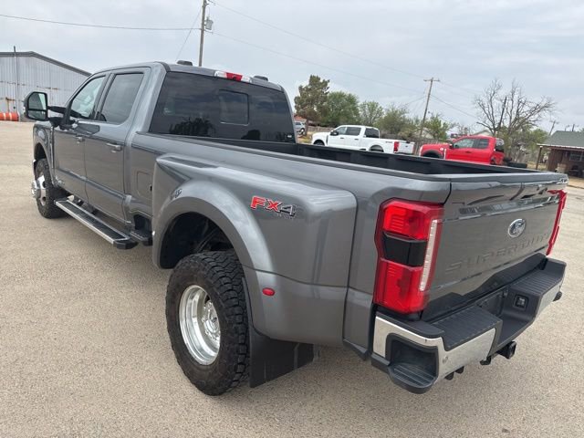 Used 2024 Ford F350 Lariat w/ FX4 Off-Road Package image 6