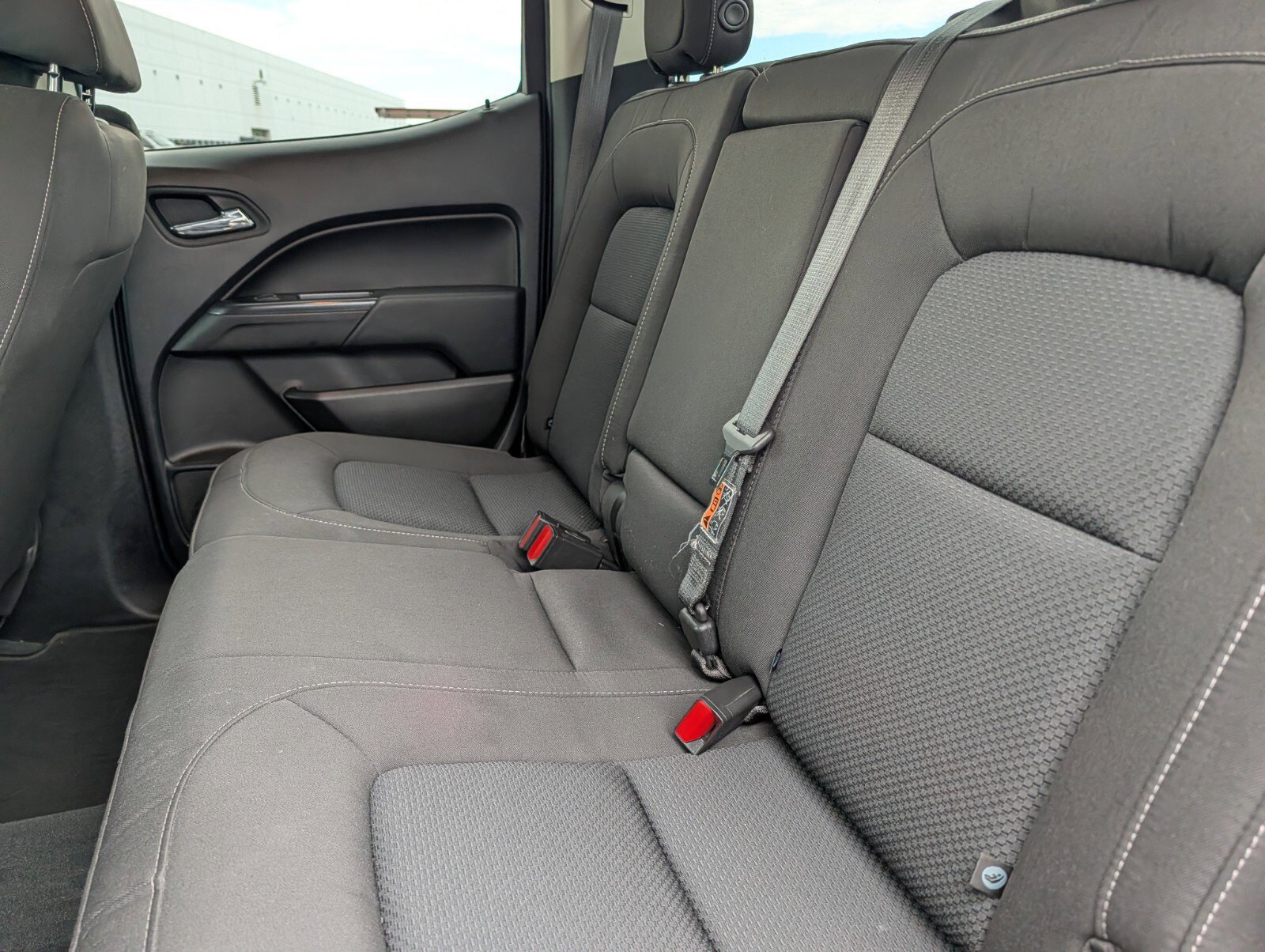 Used 2021 Chevrolet Colorado LT w/ Safety Package AWD/4WD image 23