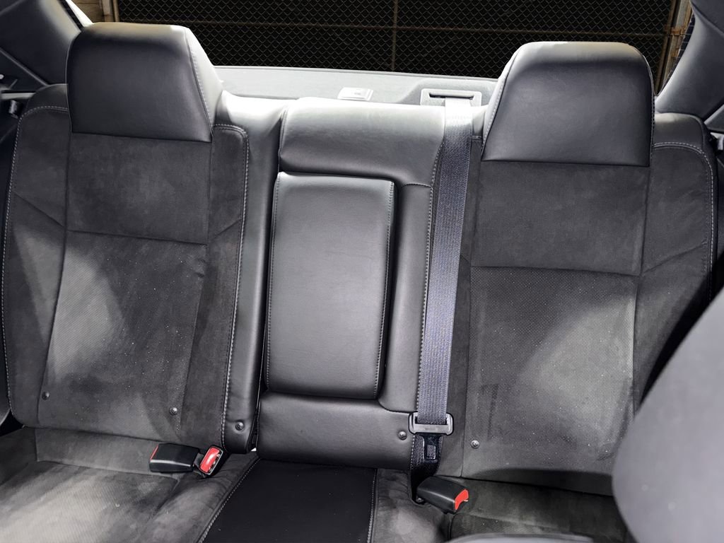 Used 2018 Dodge Challenger R/T Plus image 35
