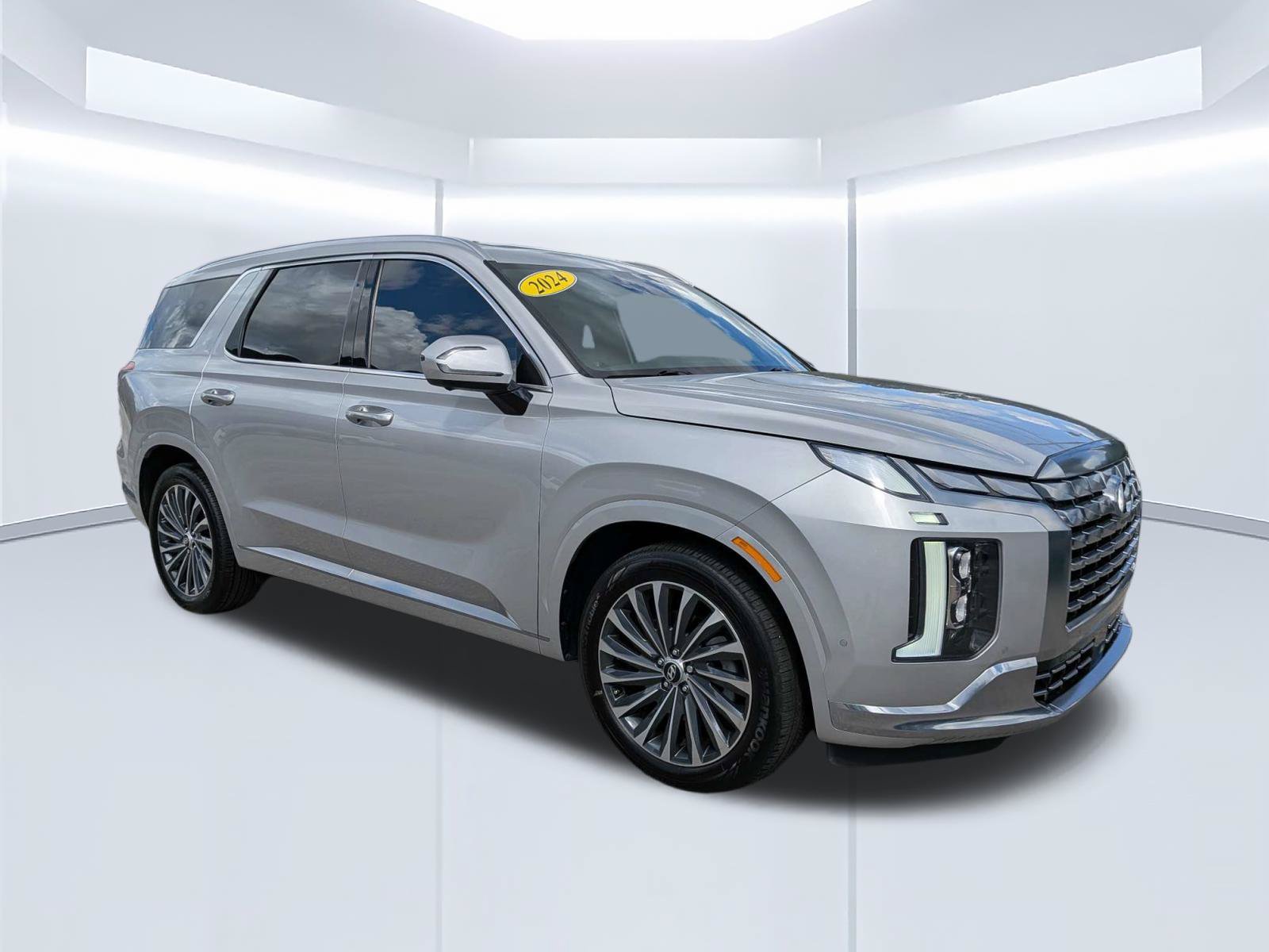 Certified 2024 Hyundai Palisade Calligraphy AWD/4WD image 2