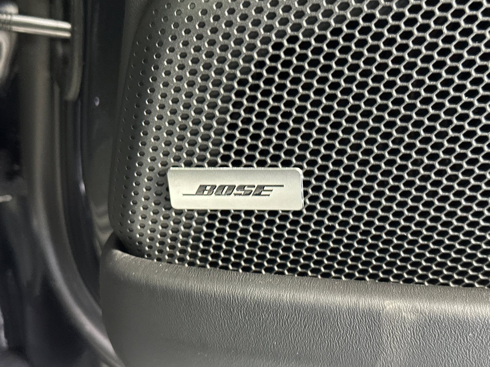 Used 2025 Porsche Panamera image 20