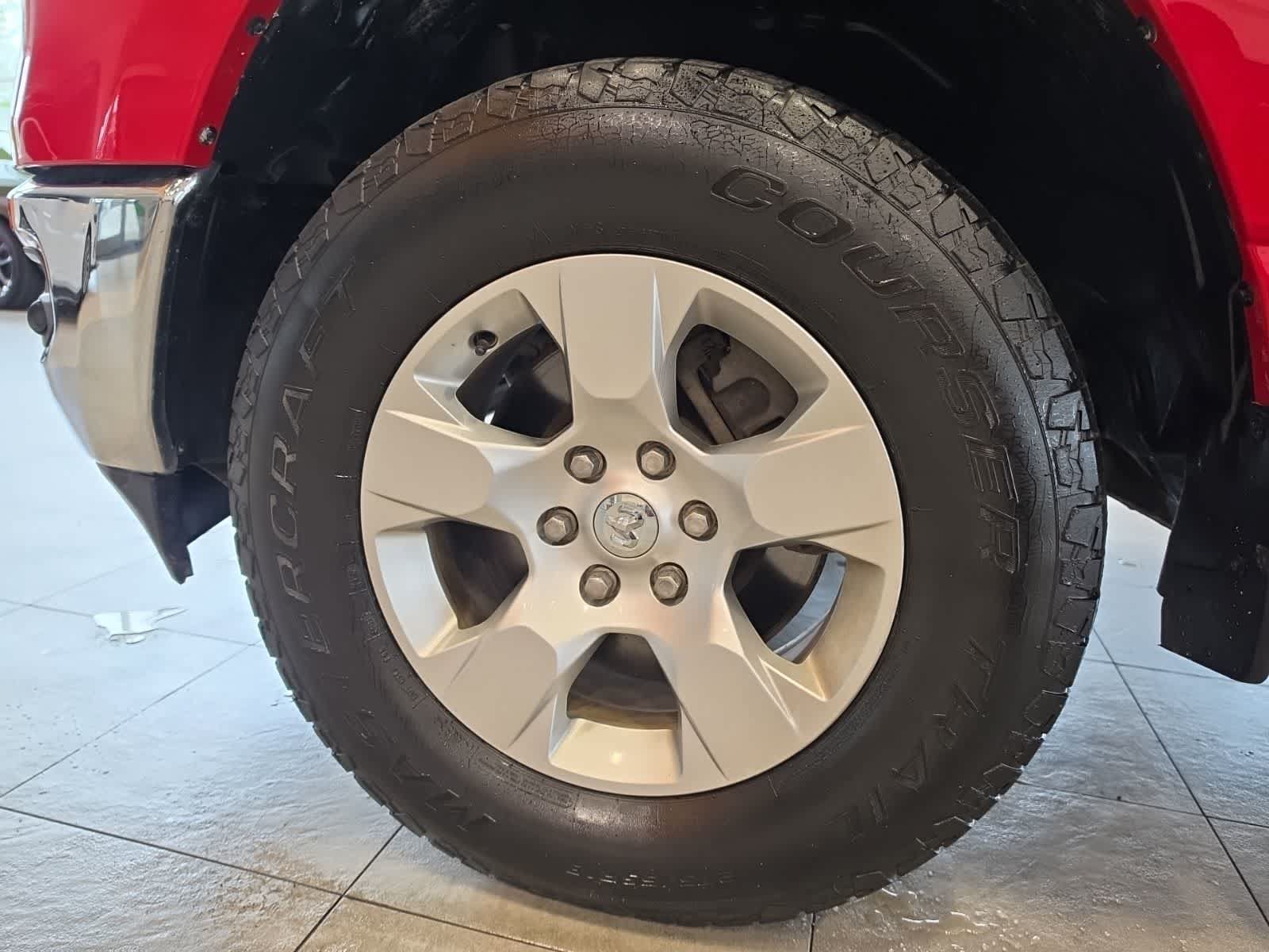 Used 2019 RAM 1500 Big Horn AWD/4WD image 15
