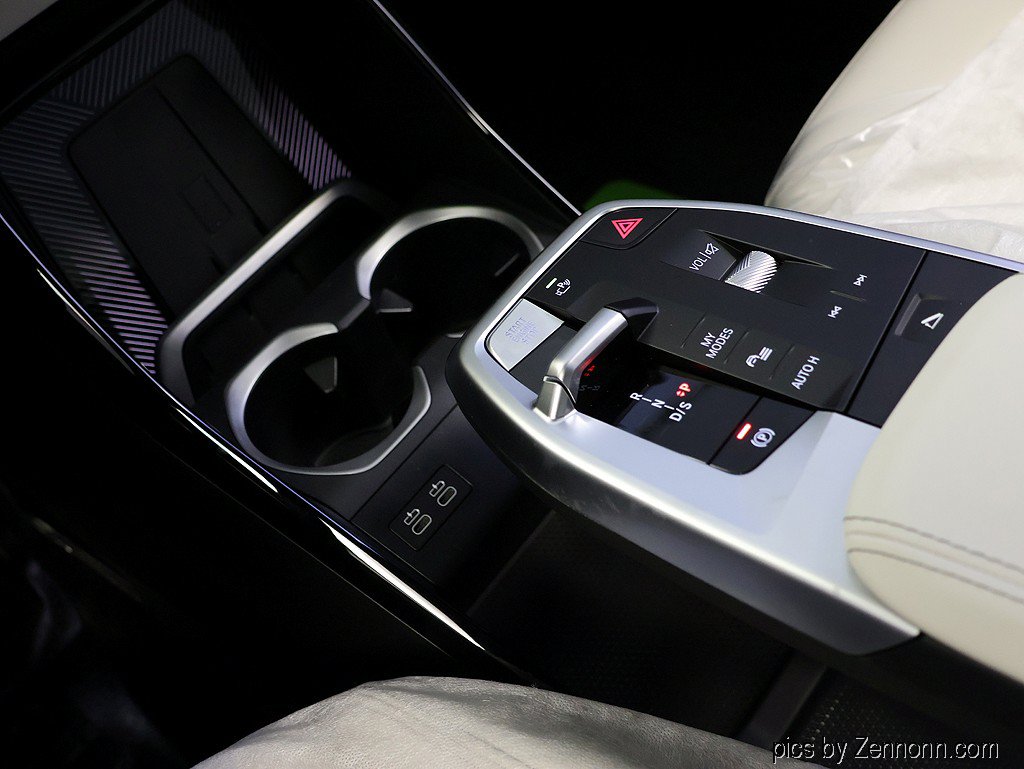 New 2027 BMW X1 xDrive28i AWD/4WD image 25