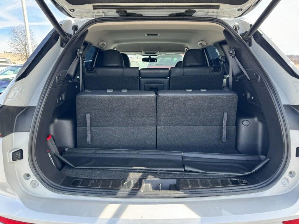 Used 2022 Mitsubishi Outlander SEL AWD/4WD image 6