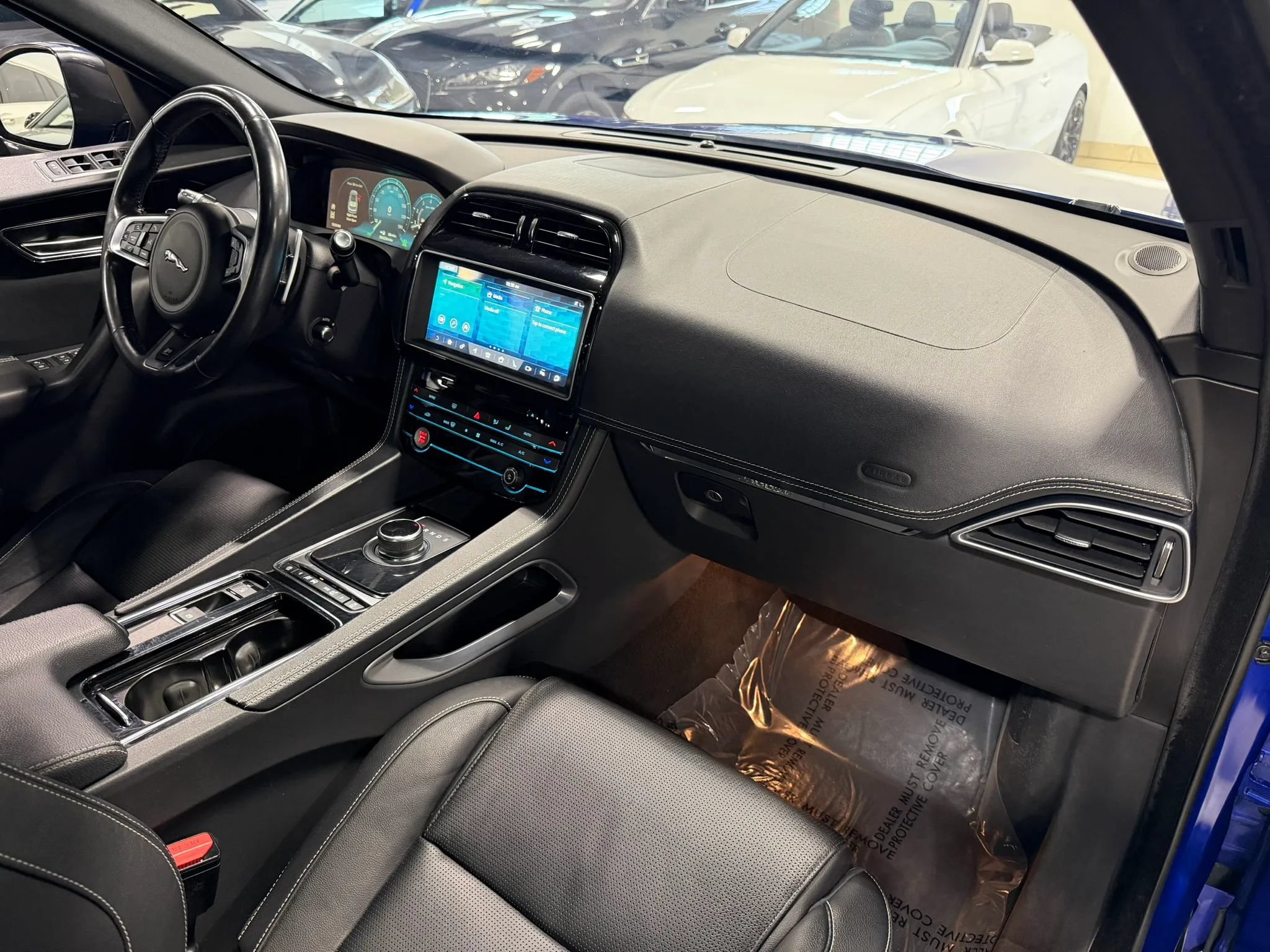 Used 2018 Jaguar F-PACE R-Sport AWD/4WD image 13