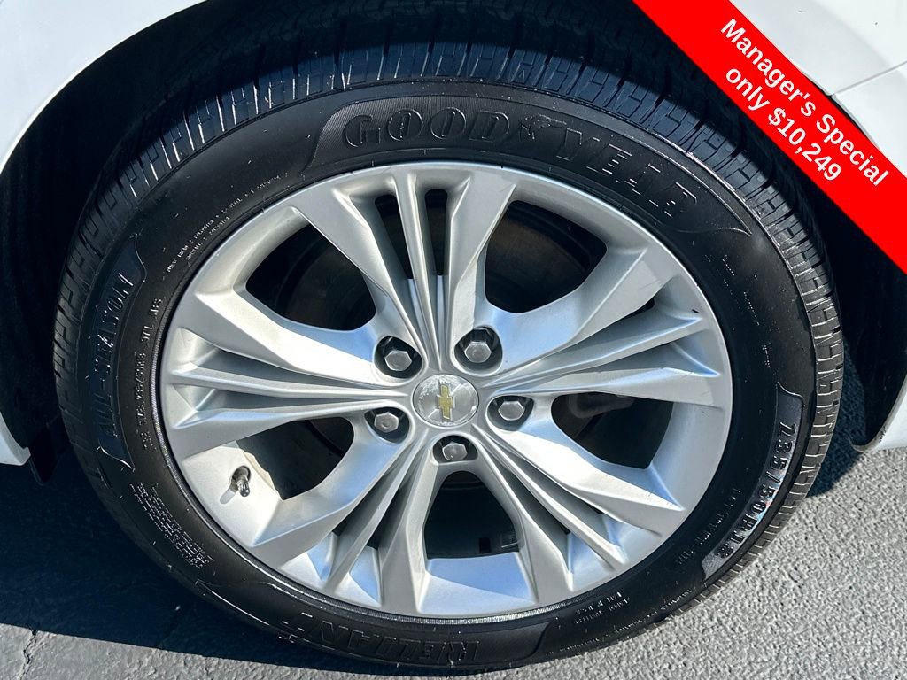 Used 2015 Chevrolet Impala LT w/ Convenience Package image 27