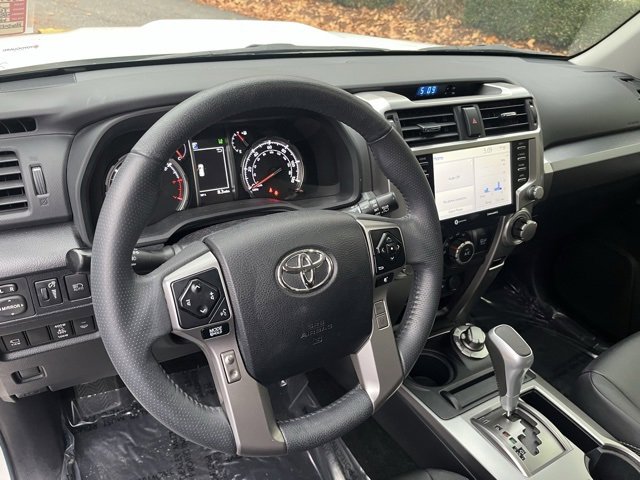 Used 2022 Toyota 4Runner TRD Sport image 6