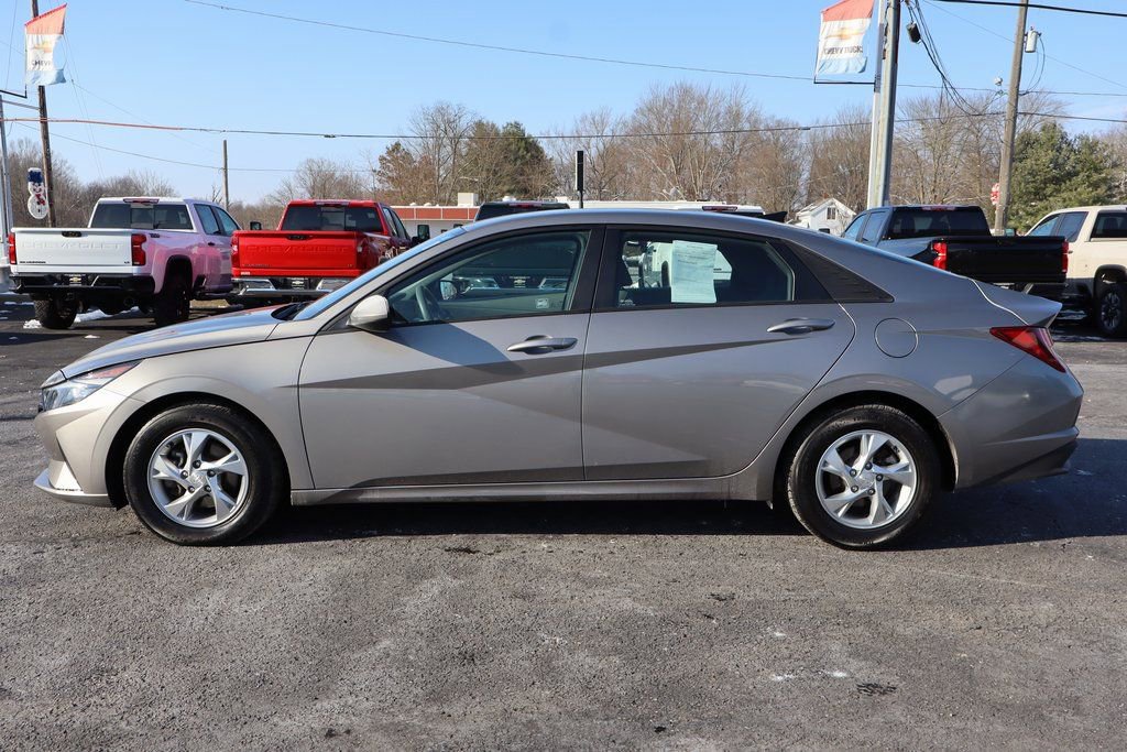 Used 2021 Hyundai Elantra SE image 33
