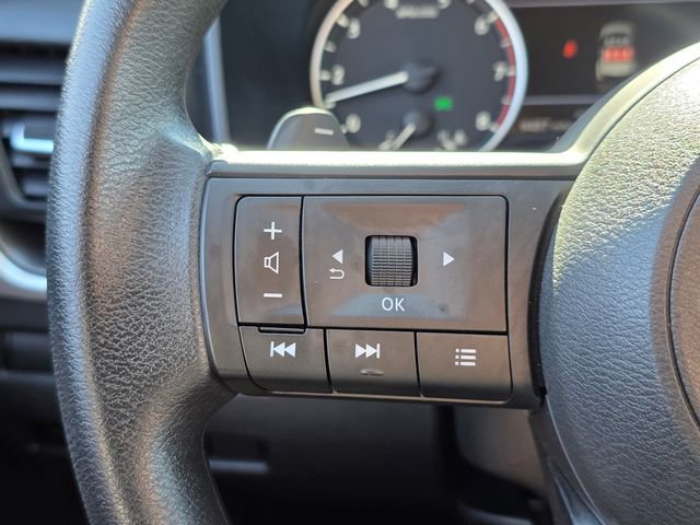 Used 2024 Nissan Rogue SV image 24