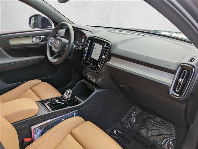 Used 2019 Volvo XC40 T5 Inscription AWD/4WD image 22