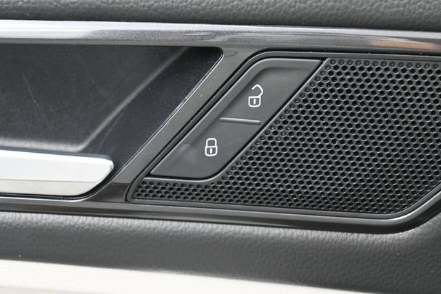 Used 2023 Volkswagen Tiguan SE R-Line FWD image 14