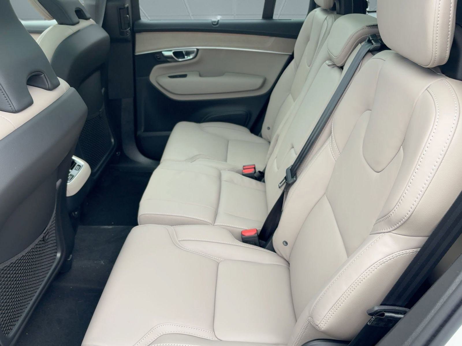 New 2026 Volvo XC90 B6 Ultra image 14