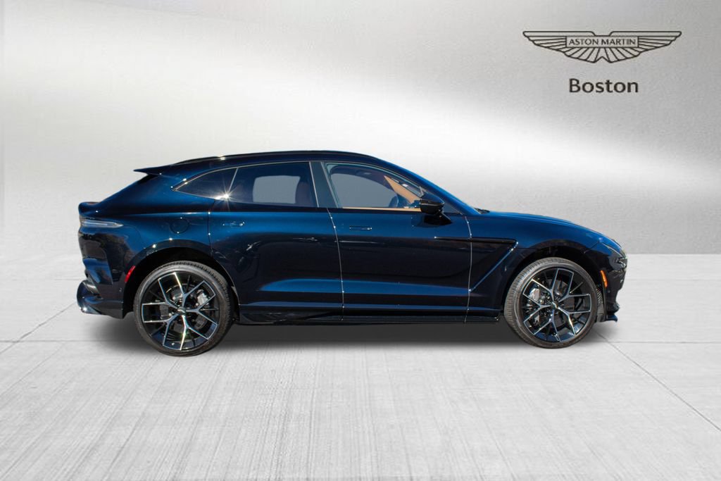 Used 2025 Aston Martin DBX 707 AWD/4WD image 2