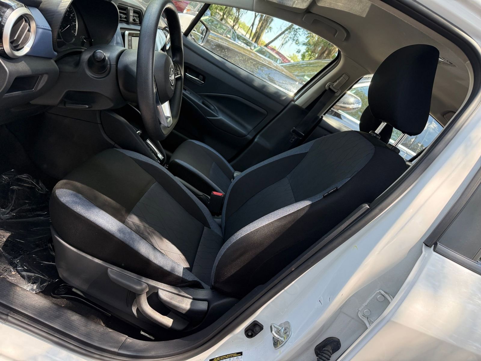 Used 2025 Nissan Versa SV FWD image 23