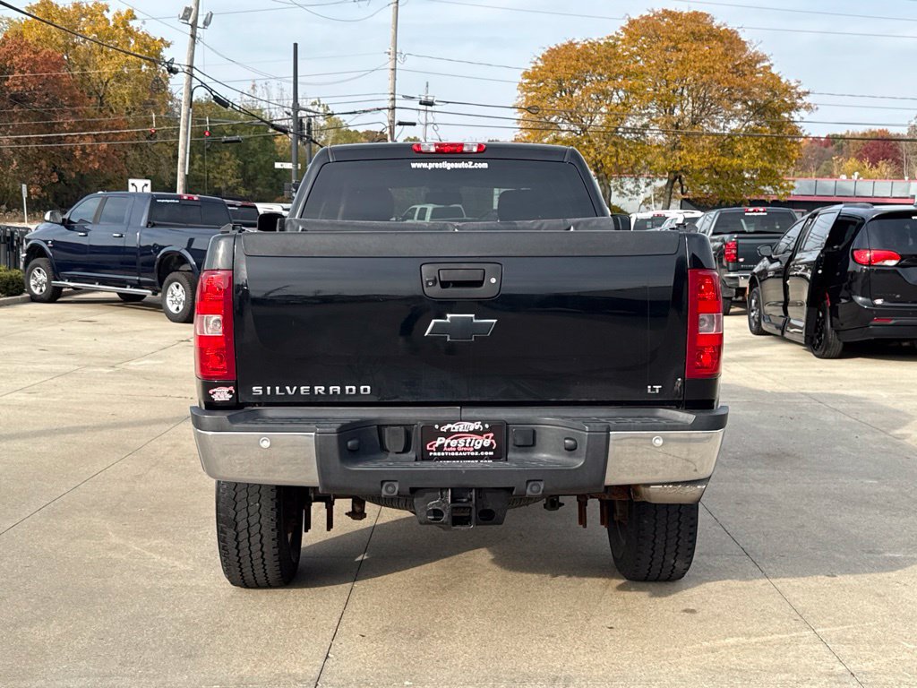 Used 2014 Chevrolet Silverado 2500 LT w/ Custom Sport Truck Package AWD/4WD image 11