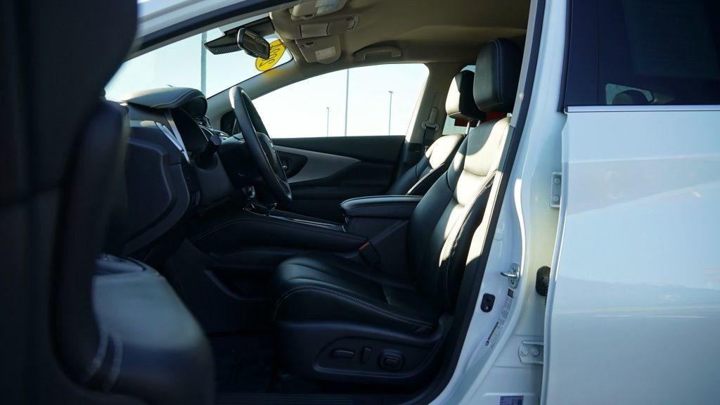 Used 2024 Nissan Murano SV w/ SV Midnight Edition Package image 11