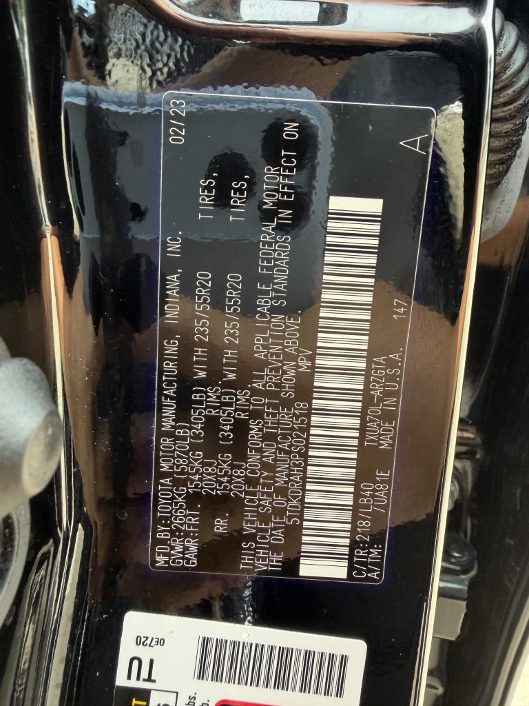 Used 2023 Toyota Highlander Limited FWD image 31