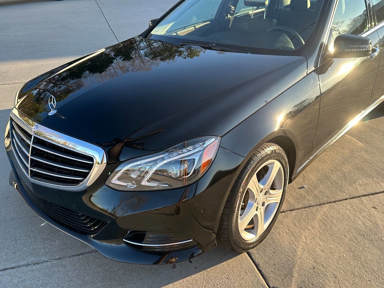 Used 2014 Mercedes-Benz E 350 E 350 Luxury 4dr Sedan image 14