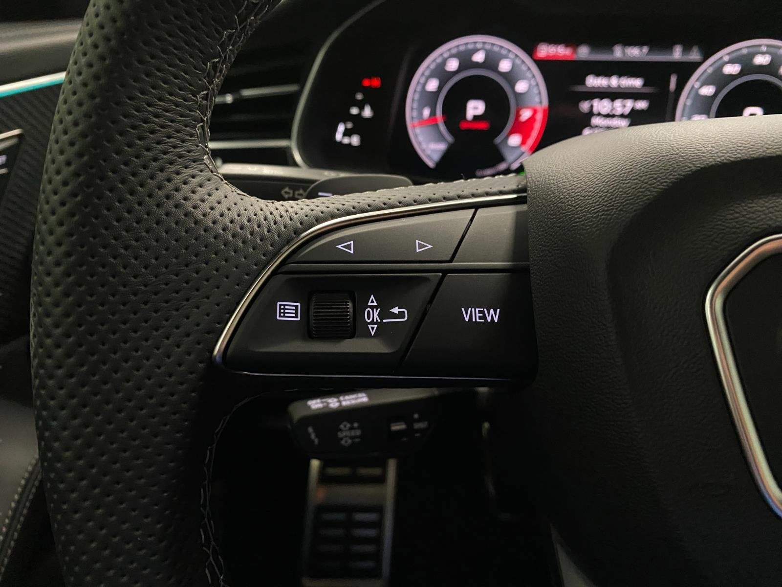 Used 2024 Audi SQ8 Prestige AWD/4WD image 16