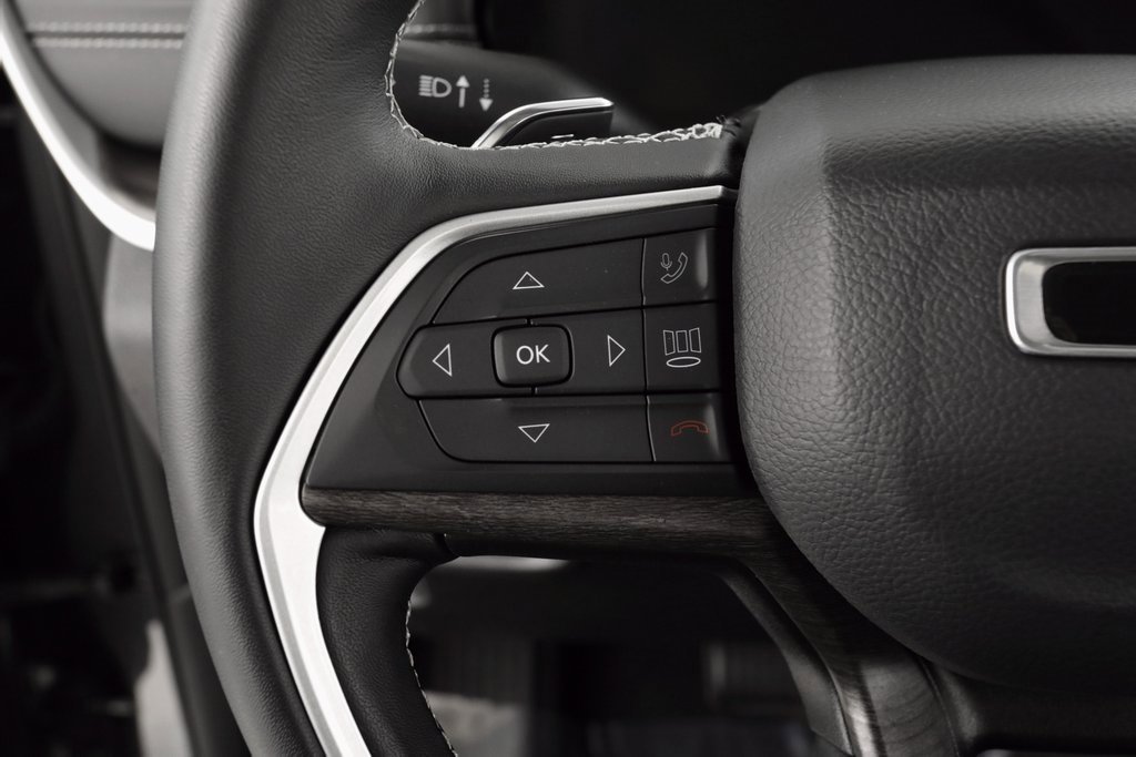 Certified 2022 Jeep Grand Cherokee Limited image 24