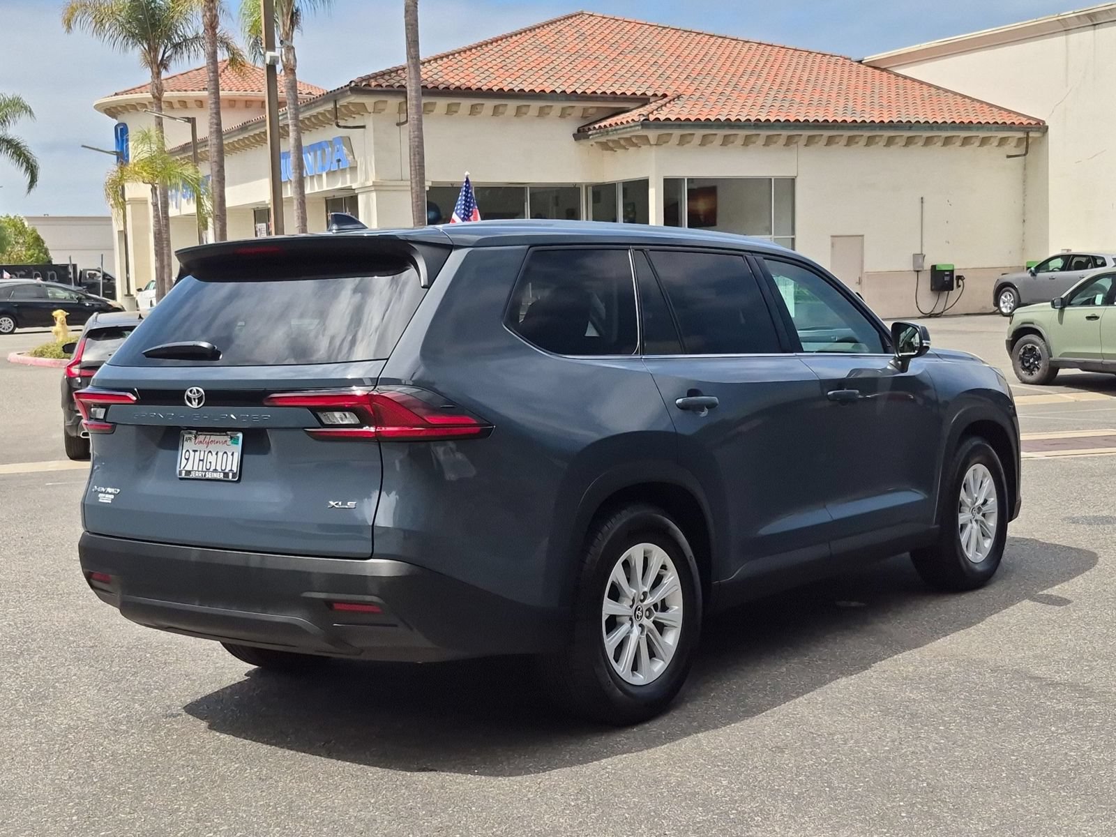 Used 2025 Toyota Grand Highlander AWD Hybrid image 5