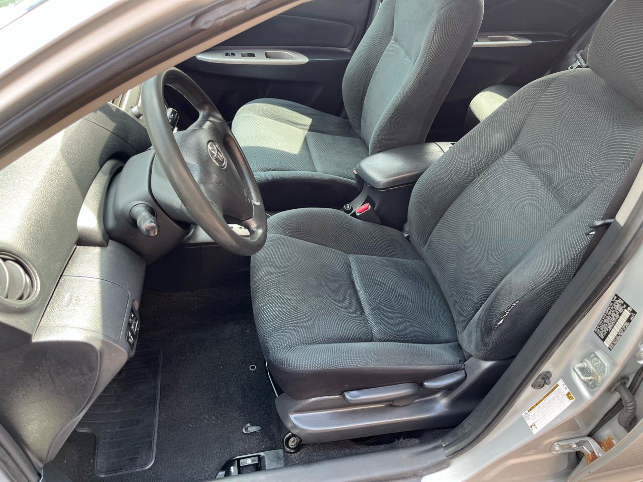 Used 2009 Toyota Yaris Sedan FWD image 18