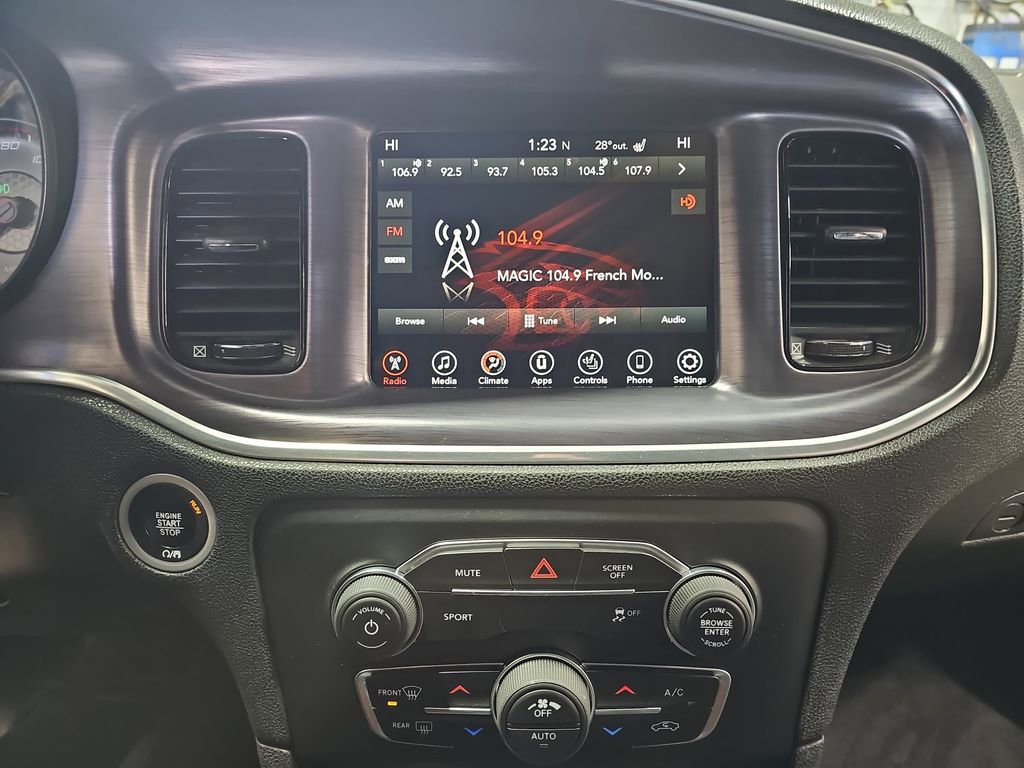 Used 2017 Dodge Charger R/T w/ Blacktop Package image 19