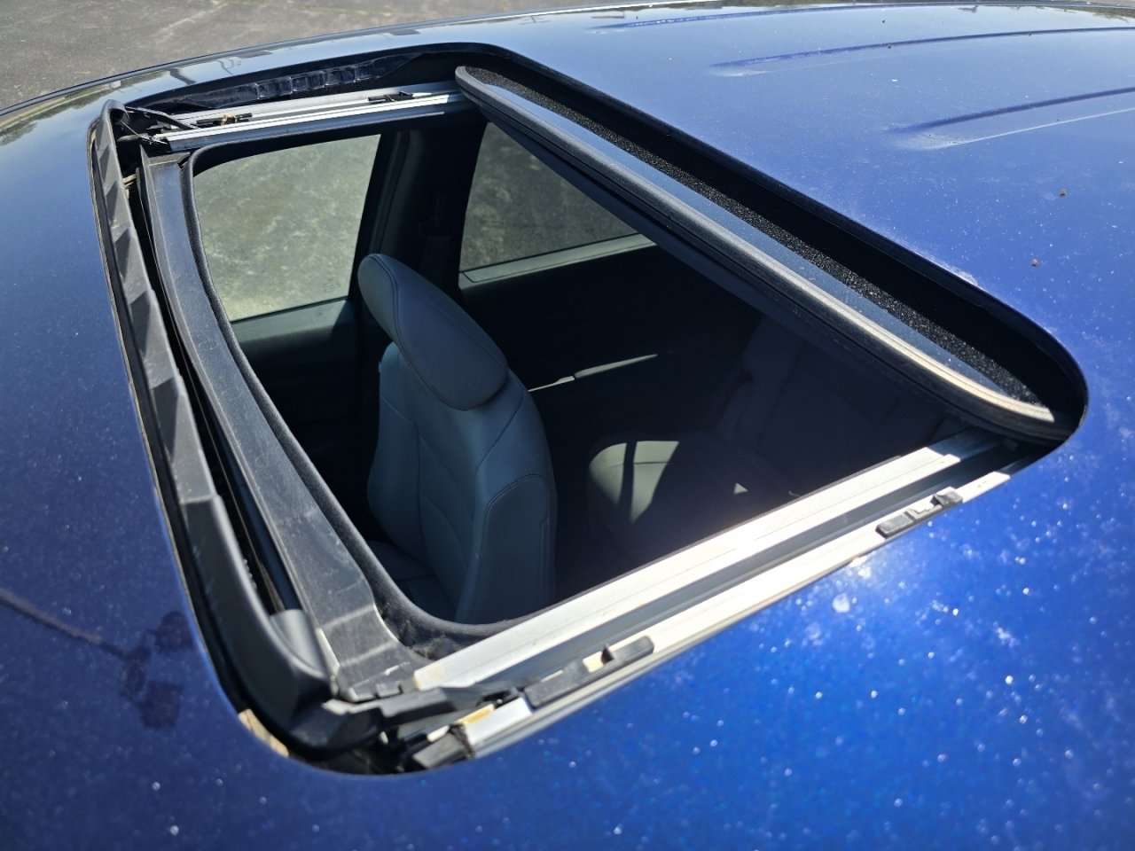 Used 2022 Honda Passport EX-L image 3