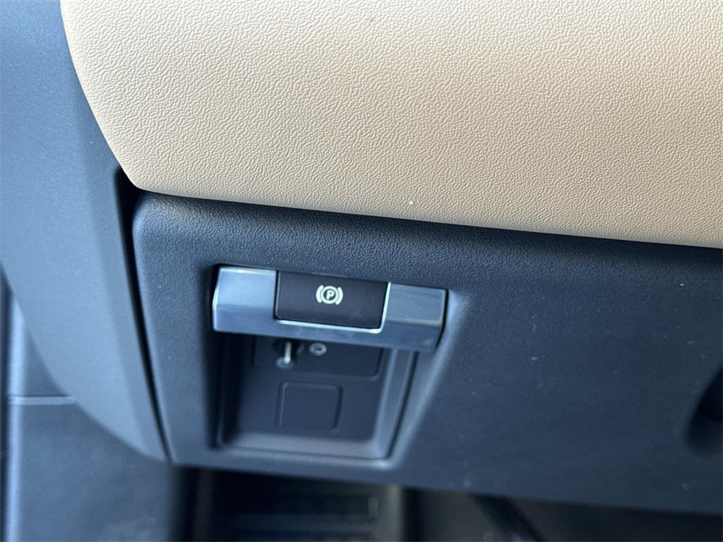 New 2026 Land Rover Defender 110 S image 28